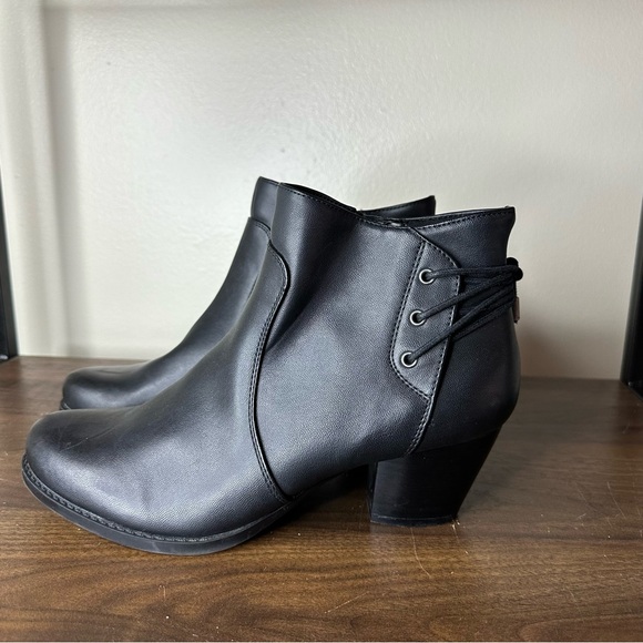 Baretraps Roscoe Black Leather Ankle Boots Sz 10 Womens - Picture 1 of 7